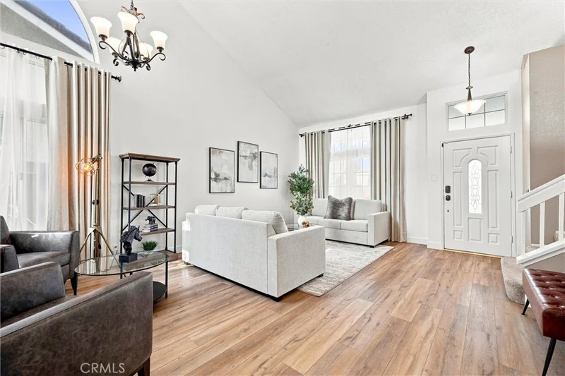 Photo 2 of 11593 Norgate