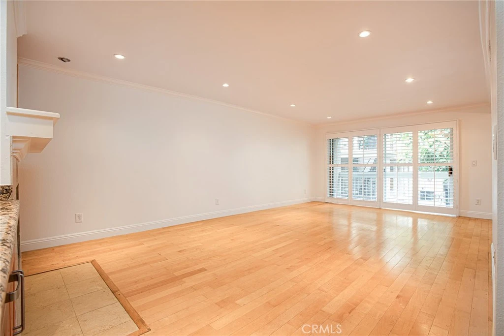 Interior 2