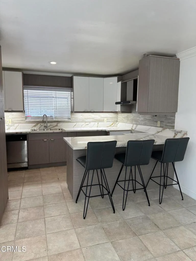 175 S Allen Avenue 3