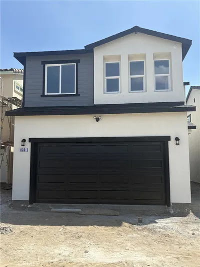 636 Laurel