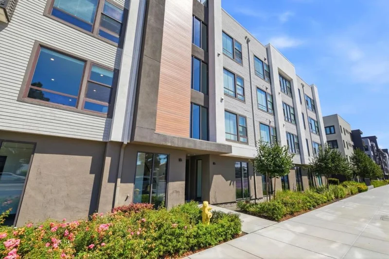 44868 Fremont Boulevard 200