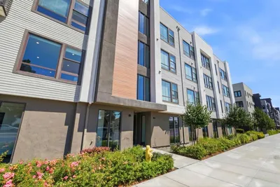 44868 Fremont Boulevard 200