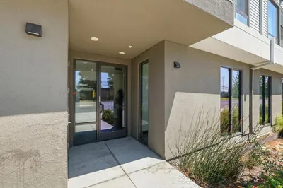 44868 Fremont Boulevard 200 photo 2