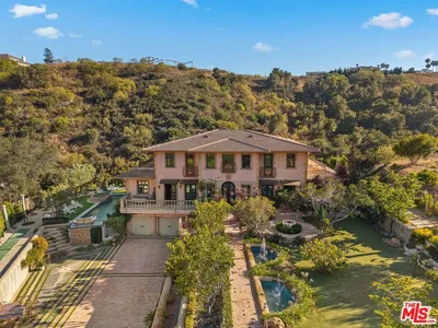 28305 Via Acero Street photo 2