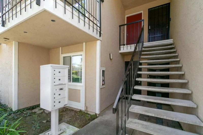 Photo 2 of 14447 Doolittle Drive