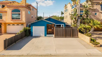 293 Hollywood Boulevard