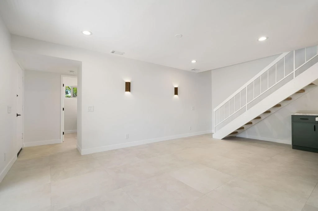Interior 2