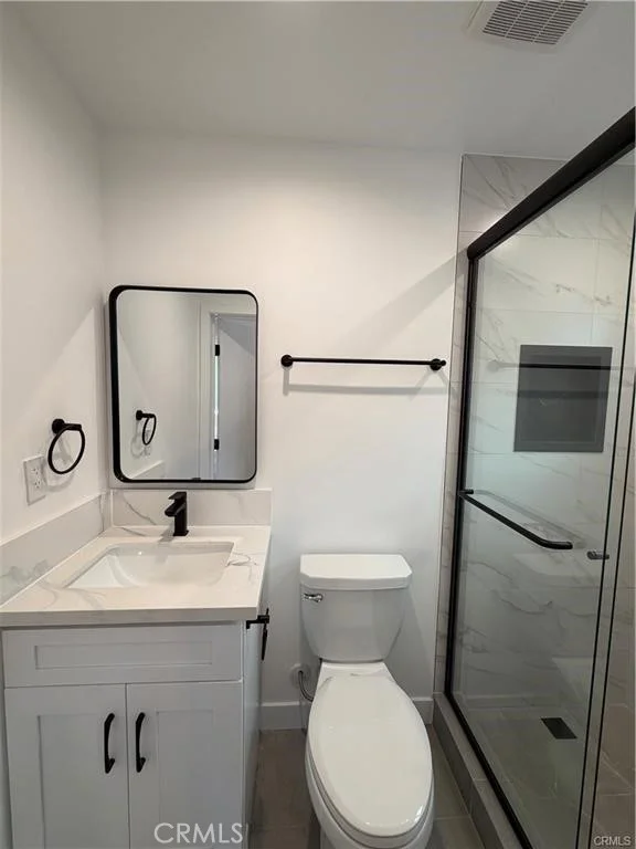 14165 Erwin Street A photo 2