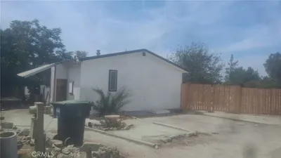 1590 W Menlo