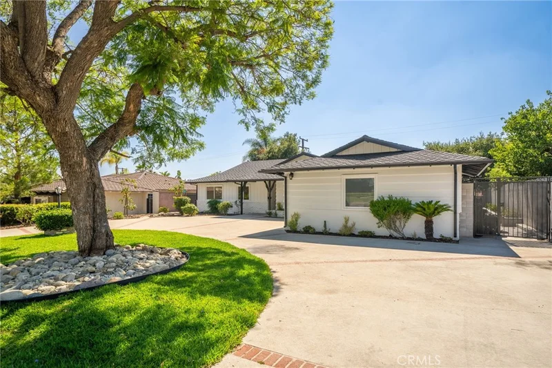205 N Hacienda Avenue