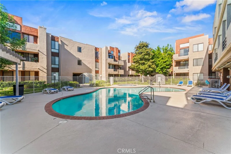 Photo 2 of 7826 Topanga Canyon Blvd 308
