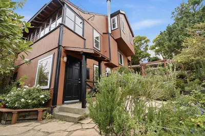 142 Josiah Avenue