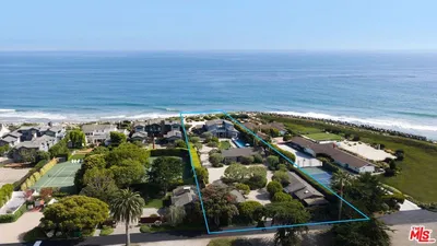 4217 Avenue Del Mar photo 2