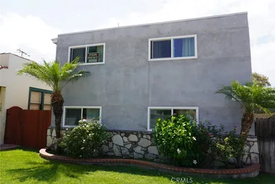 428 E Foothill photo 2