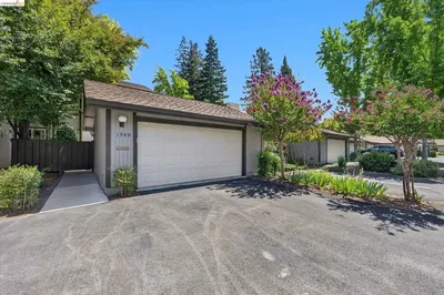 1949 Countrywood Ct