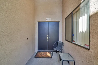 414 W Village Square N photo 2
