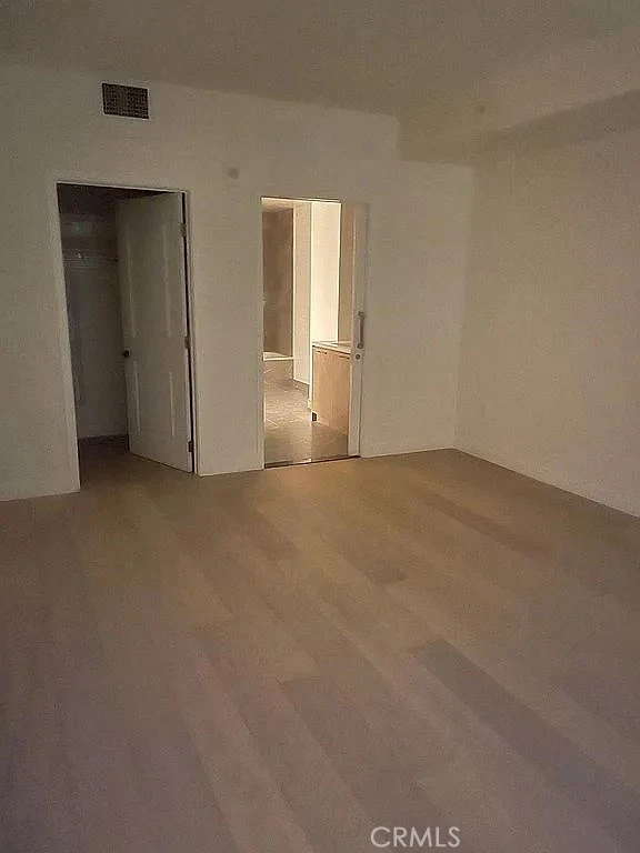 Interior 3