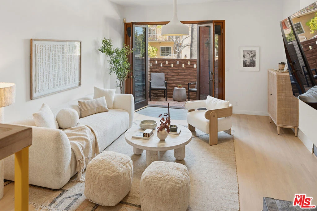 Interior 2