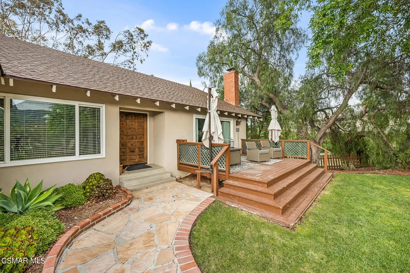 167 Rimrock Road photo 2