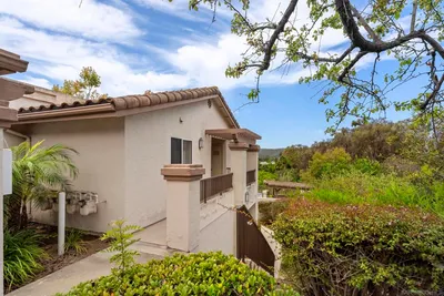 7439 Altiva Place