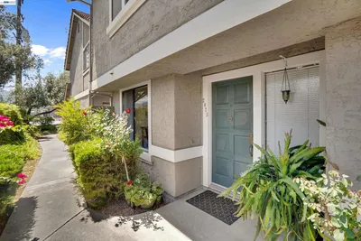 2023 Los Gatos Almaden Rd