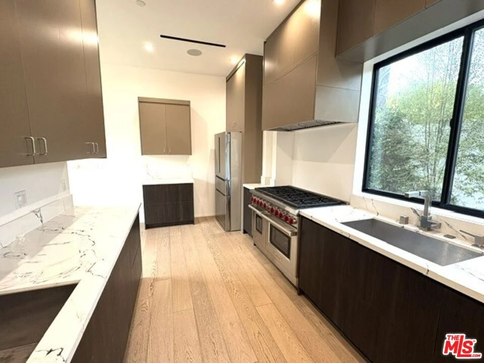 Interior 2