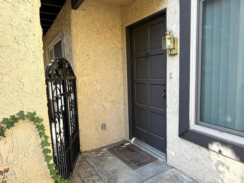 277 E Sierra Madre Boulevard 16C photo 2