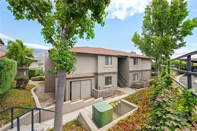 Photo 2 of 1265 Kendall Drive 613