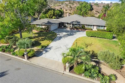 220 Copa De Oro Drive