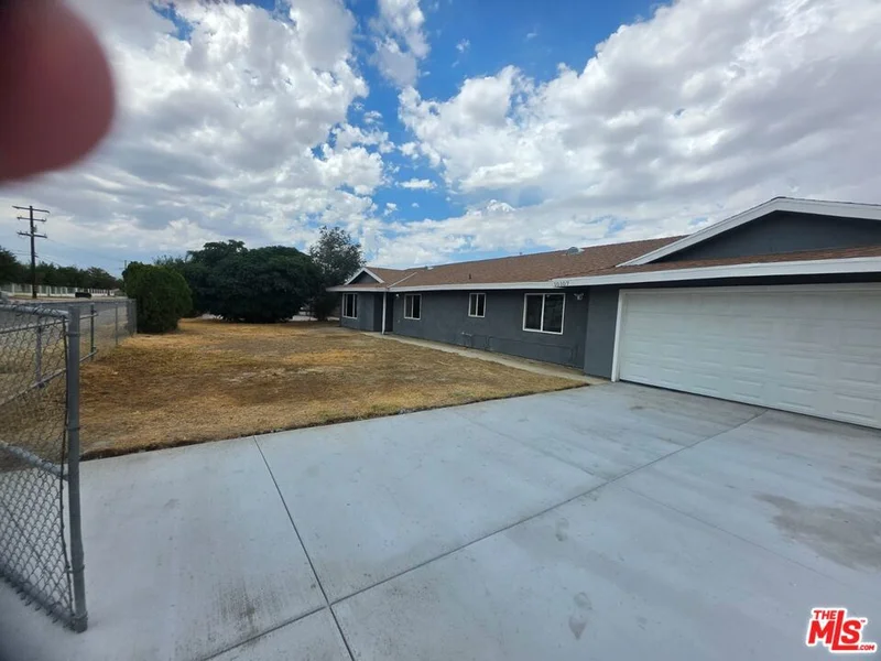 Photo 2 of 10107 E Avenue R14