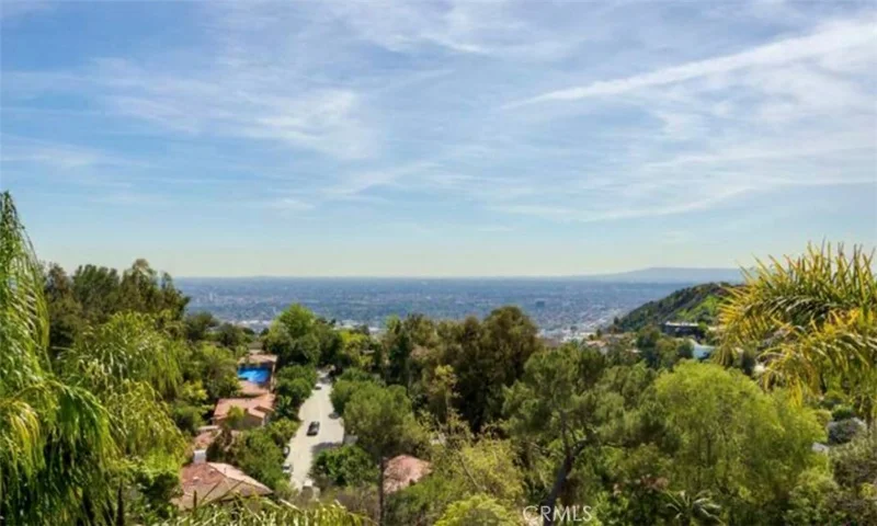 Photo 2 of 7218 Mulholland