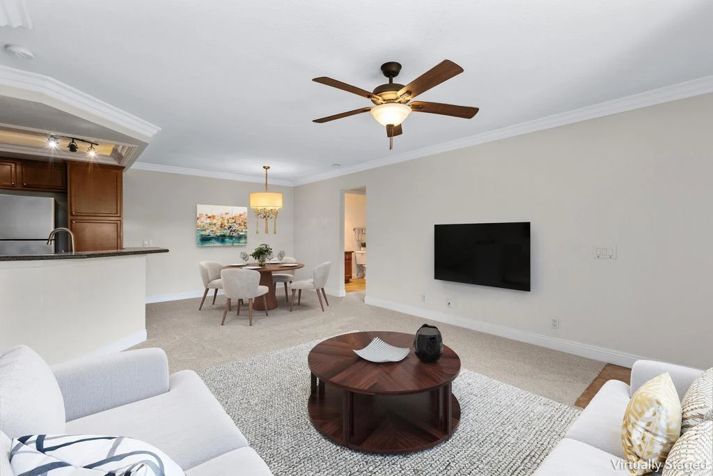 Interior 3