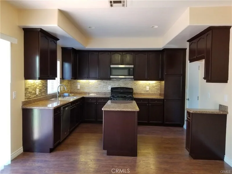 15892 Ocean photo 2