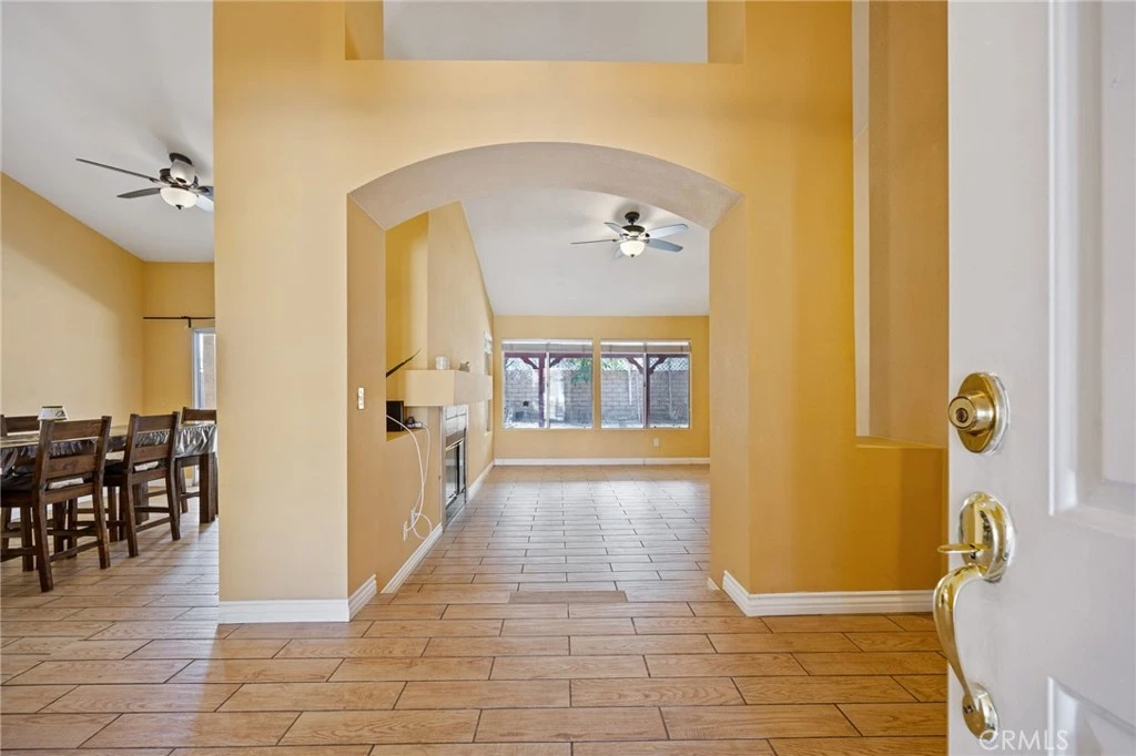 Interior 3