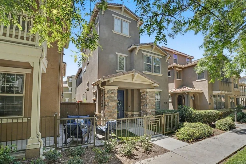 Photo 2 of 1817 Olive Green Street