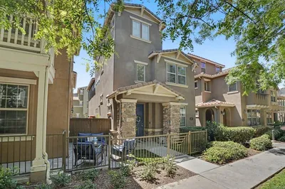 1817 Olive Green Street photo 2