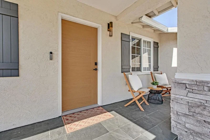 Photo 2 of 5998 Pilgrim Ave