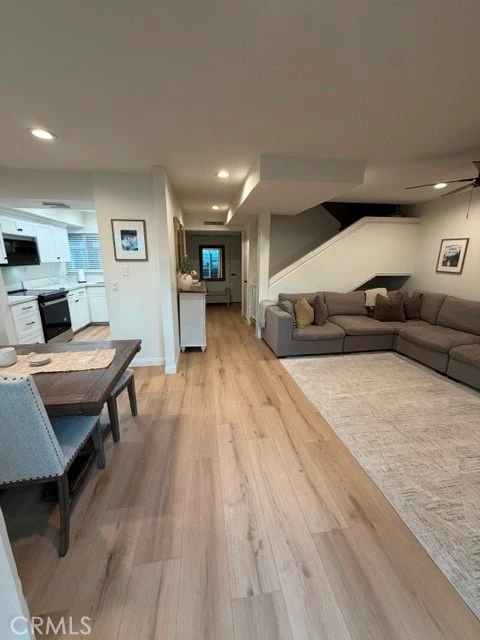Interior 3