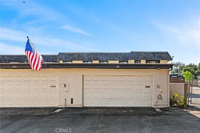 676 redwood Lane