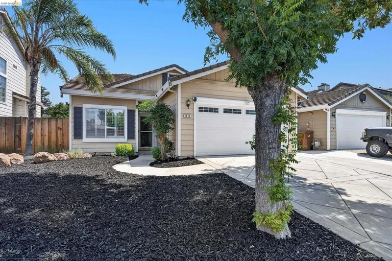 Photo 2 of 2012 Trailside Dr