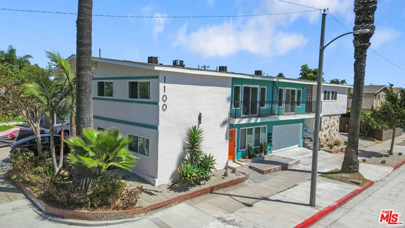1100 S Inglewood 2 photo 2