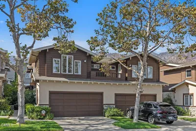 2871 Ashley Drive photo 2
