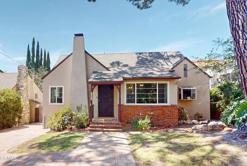 4743 Briggs Avenue