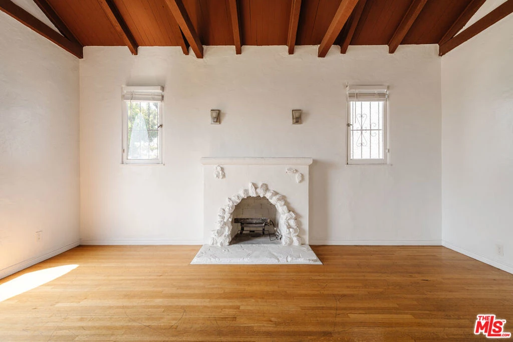 Interior 2