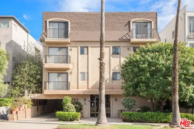 953 4th Street 300