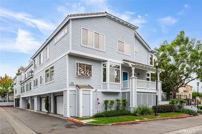 581 N Pageant