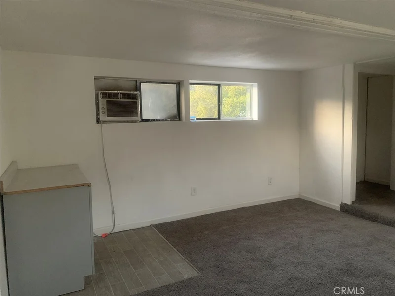 2732 N G Street 1 photo 2