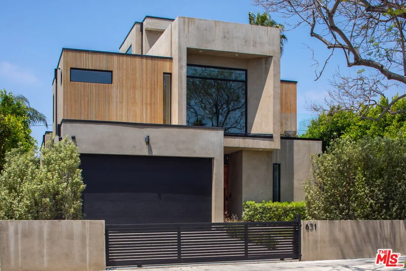 631 N Curson Avenue photo 2