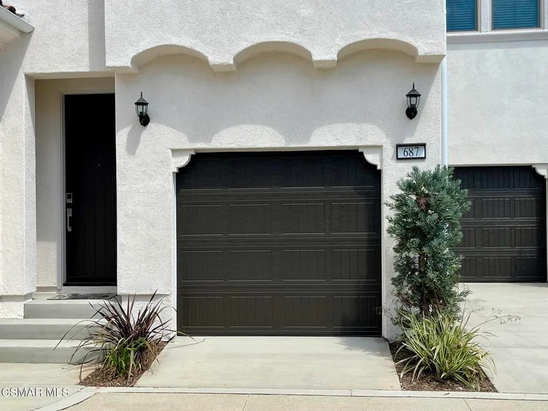 687 Guy Turner Drive photo 2