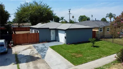 4950 E San Rafael